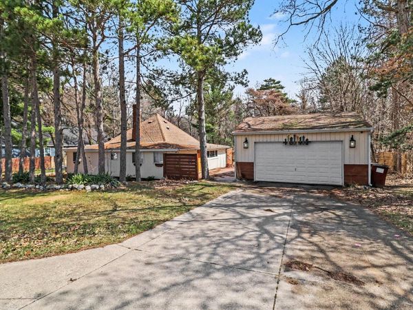 732 N 22nd Avenue, Mears, MI 49436