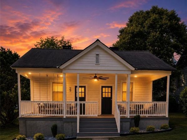 37 Poplar Street, Covington, GA 30014