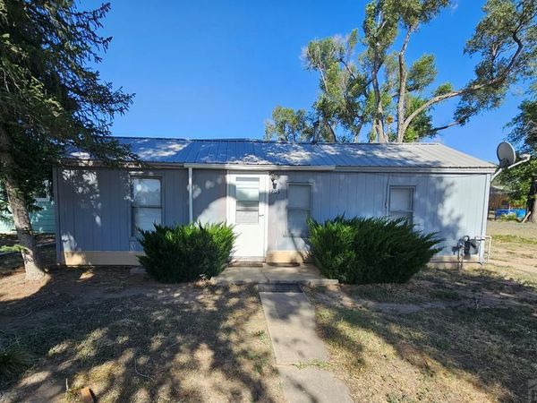 1203 S 10th St, Lamar, CO 81052