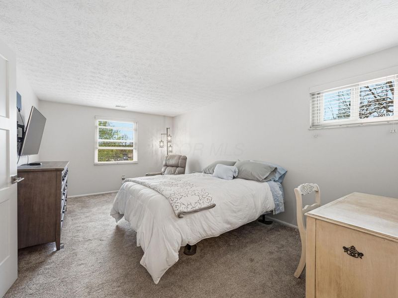 3040 Woodloop Lane , Columbus, OH 43204 Photo 23