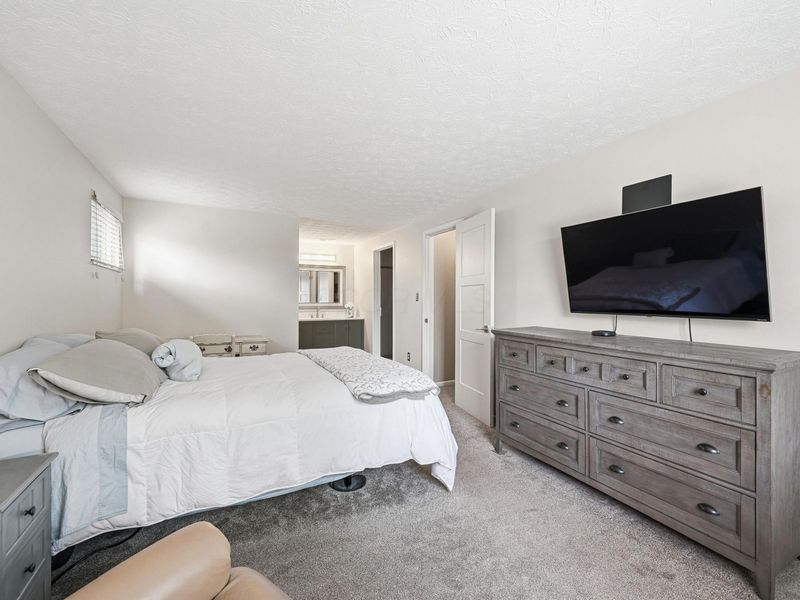 3040 Woodloop Lane , Columbus, OH 43204 Photo 24