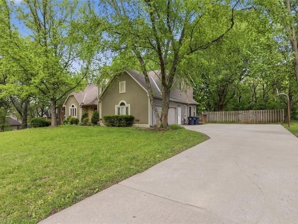 3312 SW Meyer Boulevard, Blue Springs, MO 64015