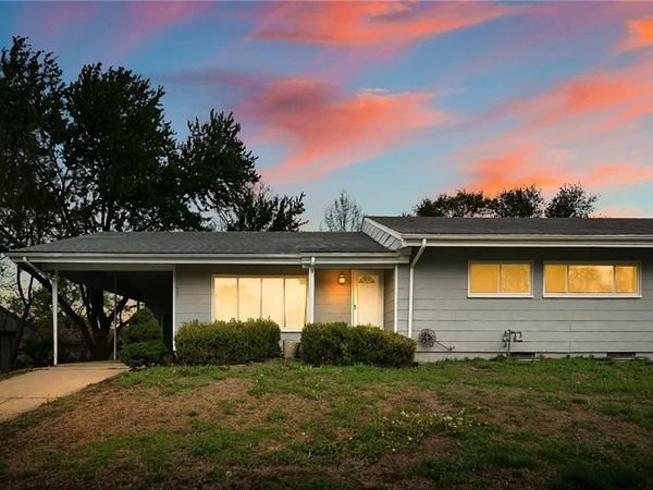 507 Ranchero Place, Belton, MO 64012