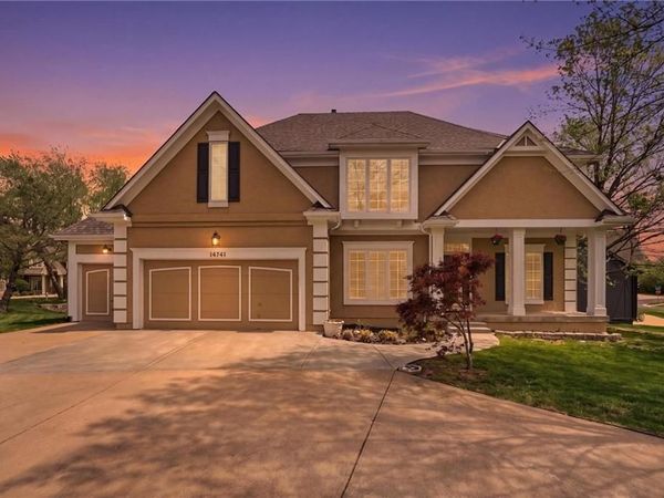 14741 Robinson Street, Overland Park, KS 66223