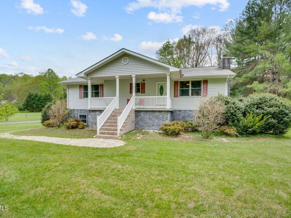 364 Max Jett Road, Johnson City, TN 37601