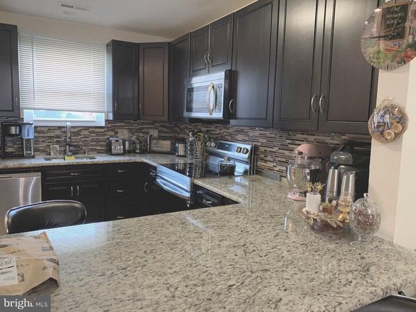 6 GLOUCESTER COURT , REISTERSTOWN, MD 21136