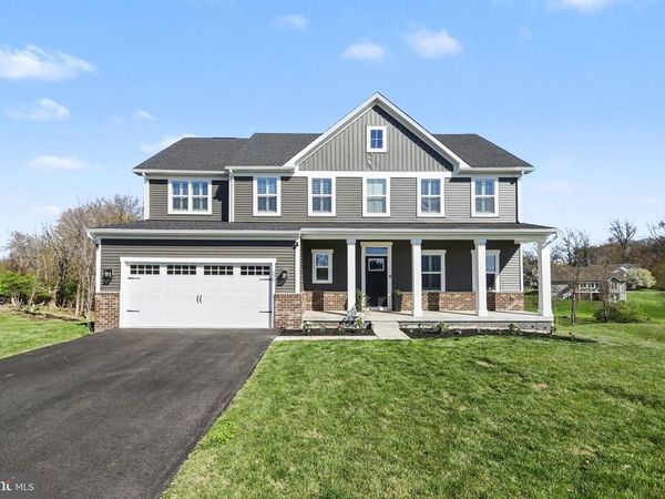 220 KORTNEY DRIVE, HANOVER, PA 17331