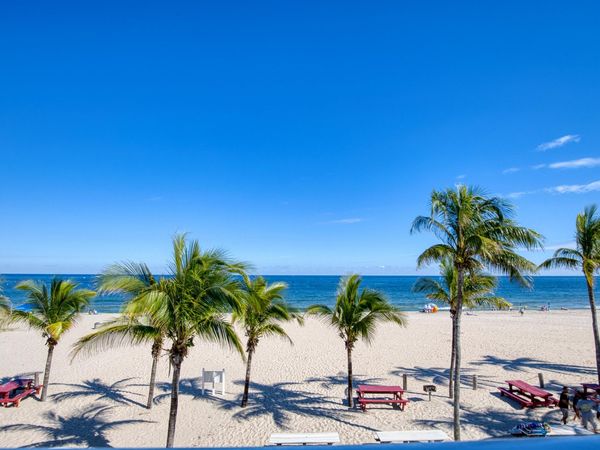 111 Briny Avenue, Unit 5-04, Pompano Beach, FL 33062