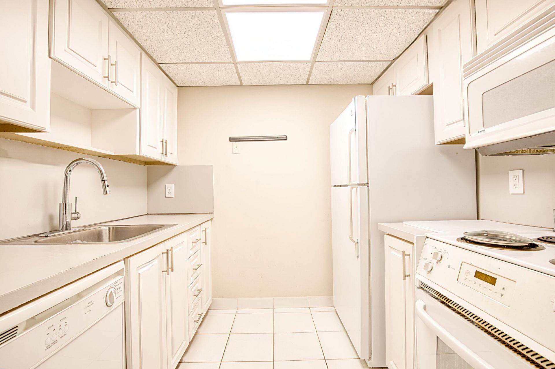 111 Briny Avenue, Unit 5-04, Pompano Beach, FL 33062 Photo