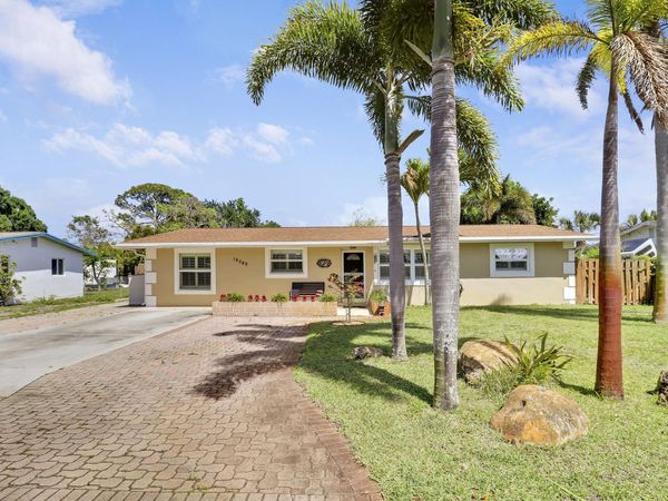 19049 SE Robert Drive, Jupiter, FL 33469