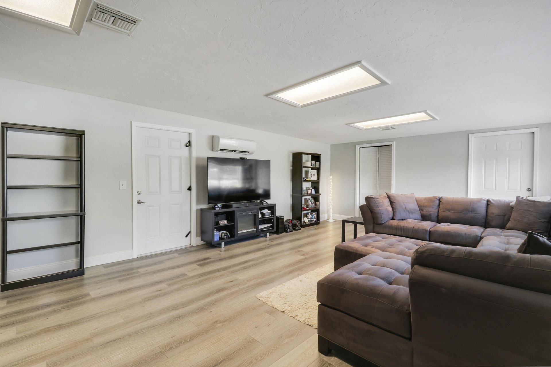 19049 SE Robert Drive, Jupiter, FL 33469 Photo