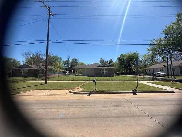 1401 E Main Street, Shawnee, OK 74801