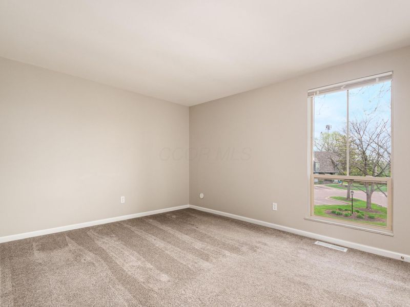 1030 Galliton Court, Unit B, Columbus, OH 43220 Photo 17