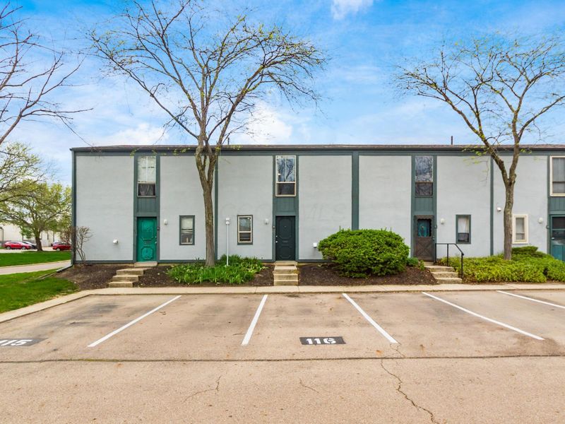 1030 Galliton Court, Unit B, Columbus, OH 43220 Photo 2