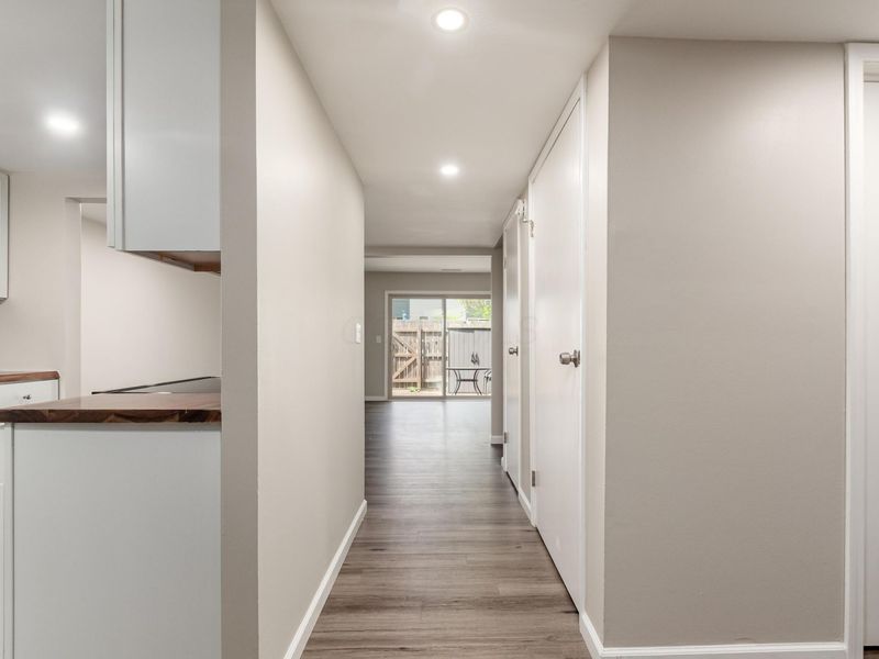 1030 Galliton Court, Unit B, Columbus, OH 43220 Photo 6