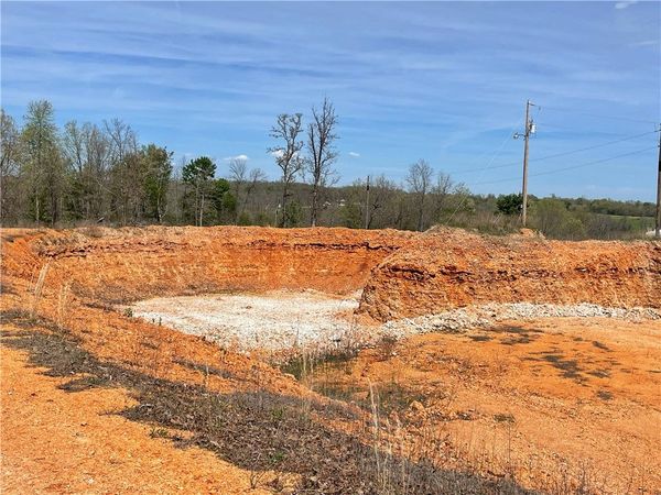 16638 Logan Cave Road, Siloam Springs, AR 72761