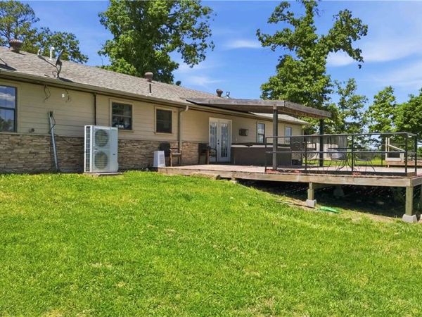 16638 Logan Cave Road, Siloam Springs, AR 72761