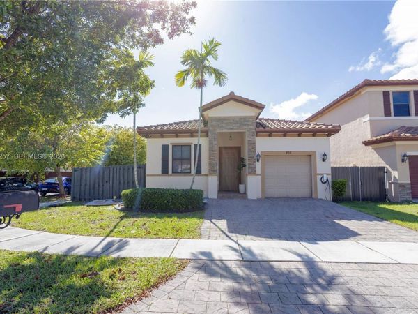 470 SE 34TH TER, Homestead, FL 33033