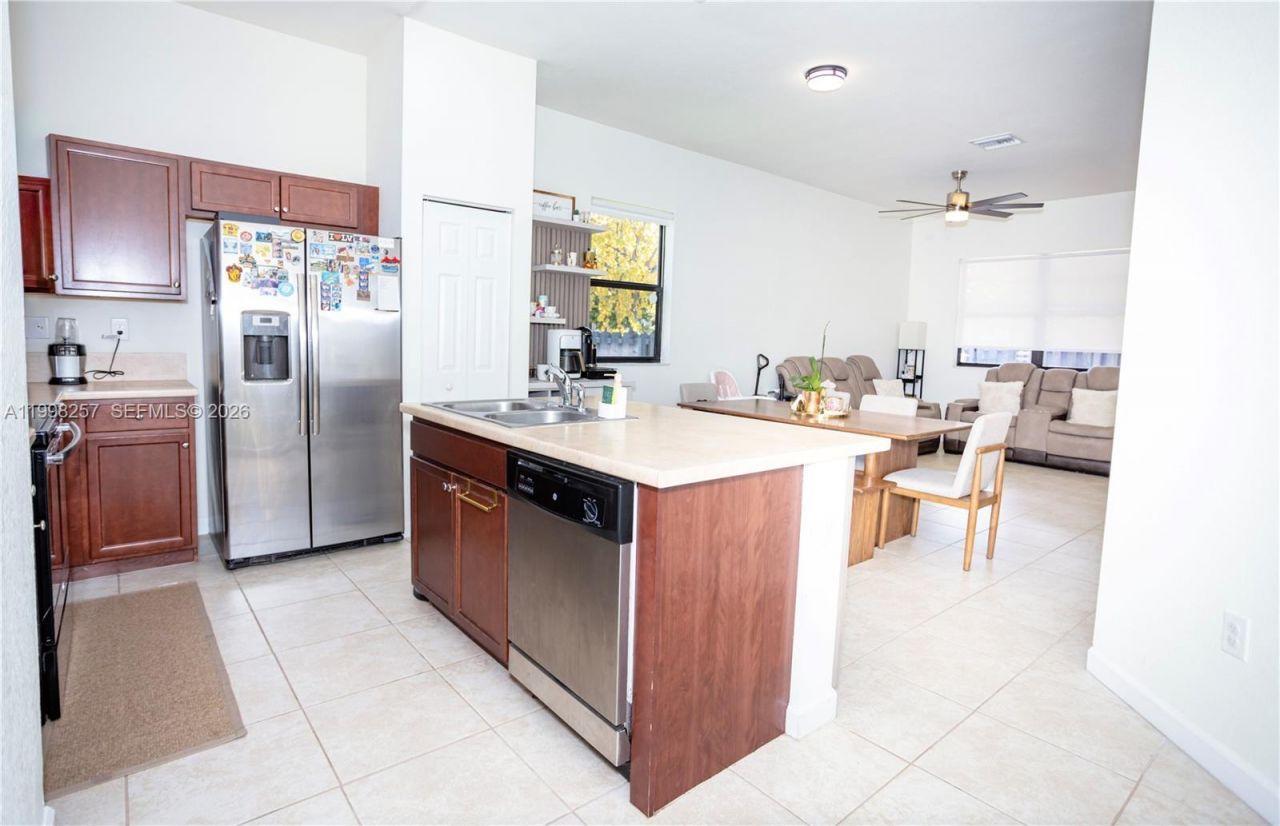 470 SE 34th Ter, Homestead, FL 33033 Photo