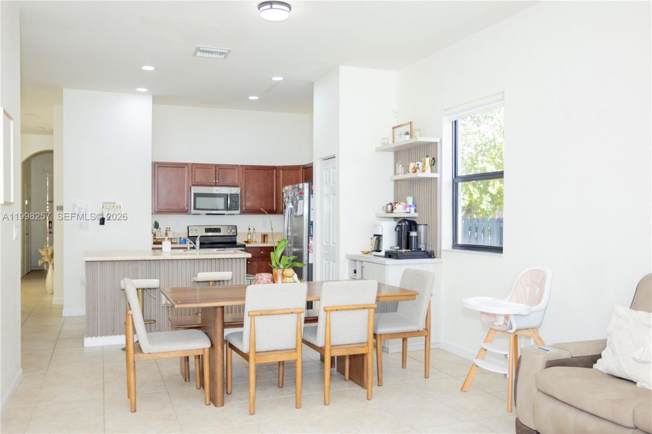 470 SE 34th Ter, Homestead, FL 33033 Photo