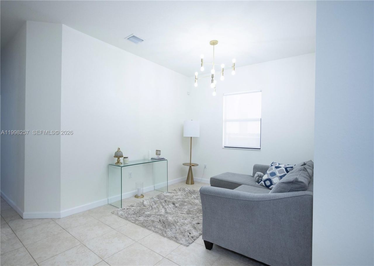 470 SE 34th Ter, Homestead, FL 33033 Photo