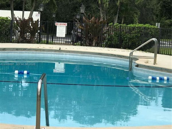 15201 NE 6th Ave, Unit C304, Miami, FL 33162