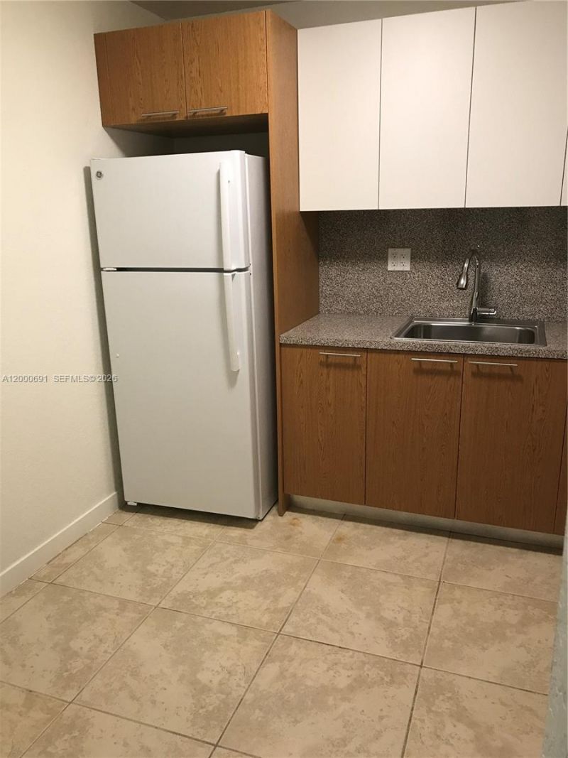 15201 NE 6th Ave, Unit C304, Miami, FL 33162 Photo