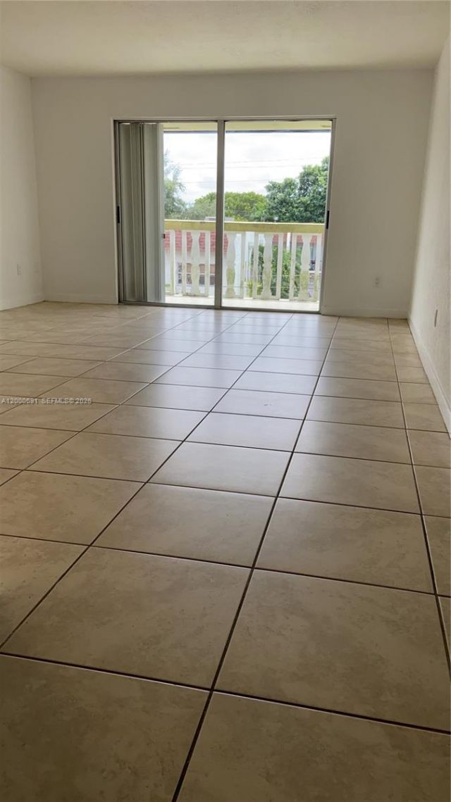 15201 NE 6th Ave, Unit C304, Miami, FL 33162 Photo