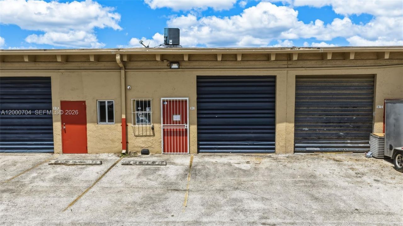 Commercial Kitchen For Sale In Hialeah Gardens, Hialeah Gardens, FL 33016 Photo