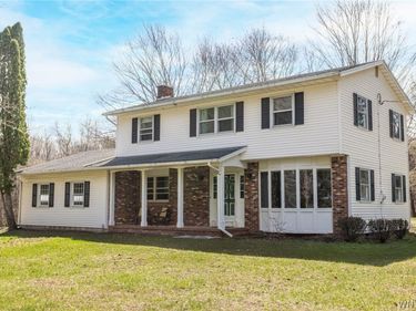 4476 Conway Road, East Bethany, NY 14054