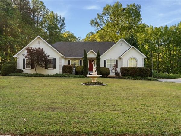 195 Galway Bend, Tyrone, GA 30290