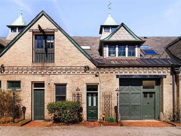 103 Bellevue St, Unit 4, Newton, MA 02458