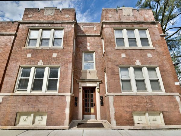 5900 W Ohio Street , Unit 2, Chicago, IL 60644