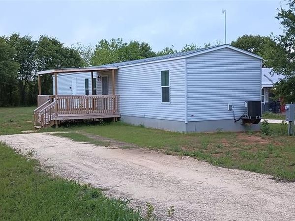 6102 S Lakeside Hills Court, Granbury, TX 76048