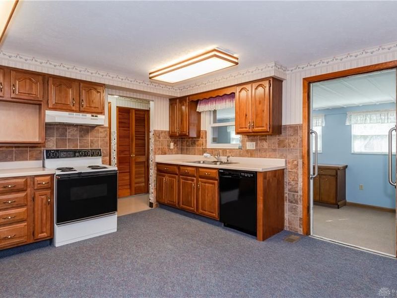 712 Hile Lane, Englewood, OH 45322 Photo 11