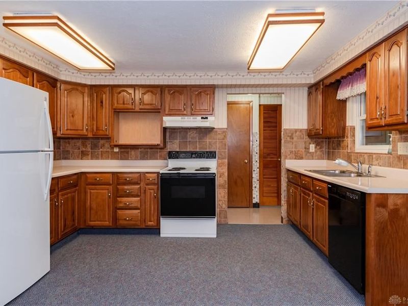 712 Hile Lane, Englewood, OH 45322 Photo 12