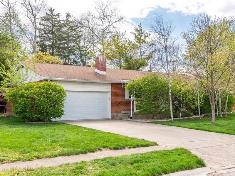 712 Hile Lane, Englewood, OH 45322 Photo 2