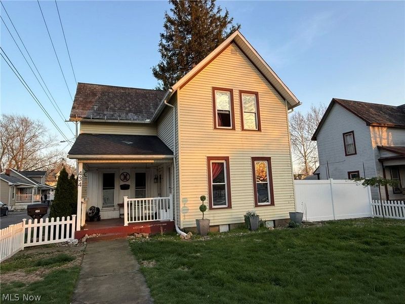 434 E 4th Street, Dover, OH 44622 Photo 2