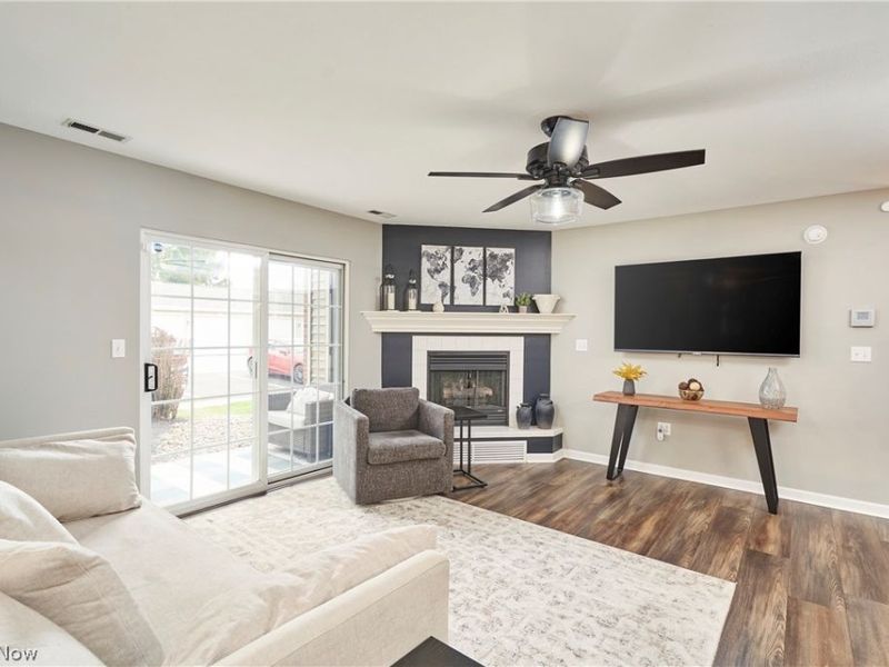 3324 Lenox Village Drive, Unit 121, Fairlawn, OH 44333 Photo 4