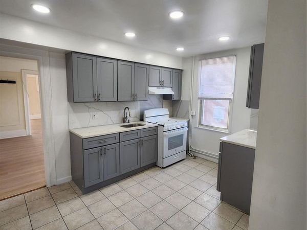 8203 Myrtle Avenue , Unit 2L, Glendale, NY 11385
