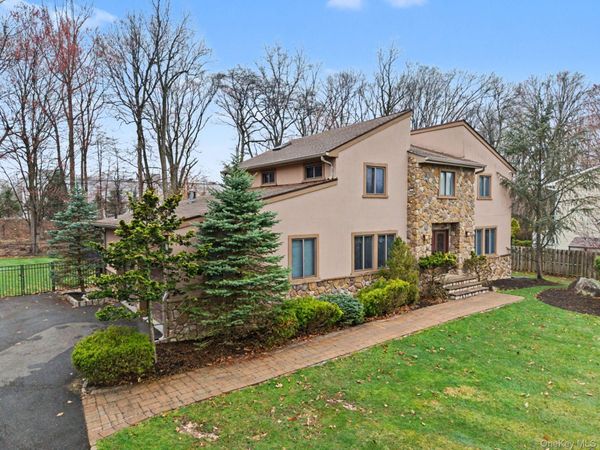 19 S Constitution, Tappan, NY 10983