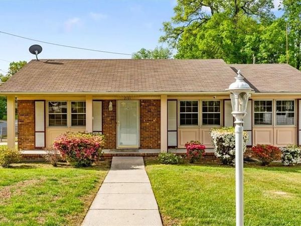 2101 Carpenter Street , Greensboro, NC 27403