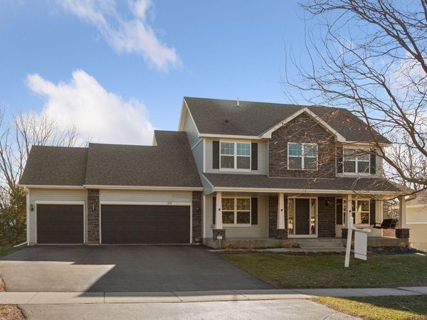 260 Liberty Heights Drive , Chaska, MN 55318