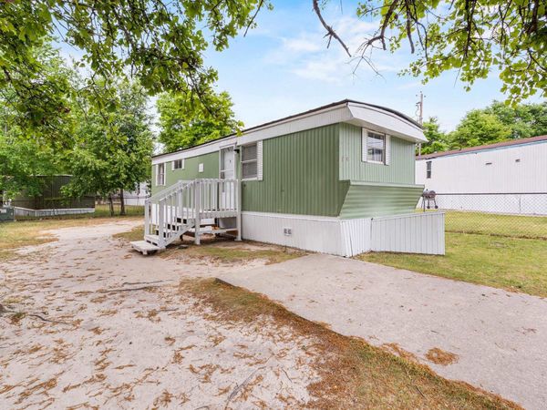 101 Dubbs Ave, West Columbia, SC 29169