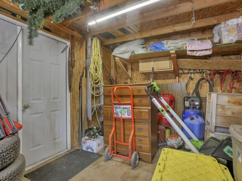 699 E 2nd Street, Logan, OH 43138 Photo 39