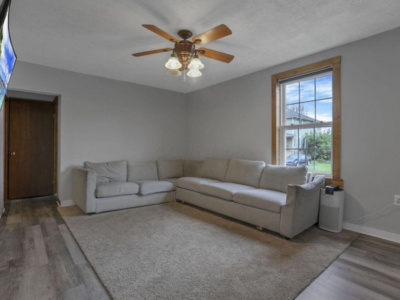 699 E 2nd Street, Logan, OH 43138 Photo 9