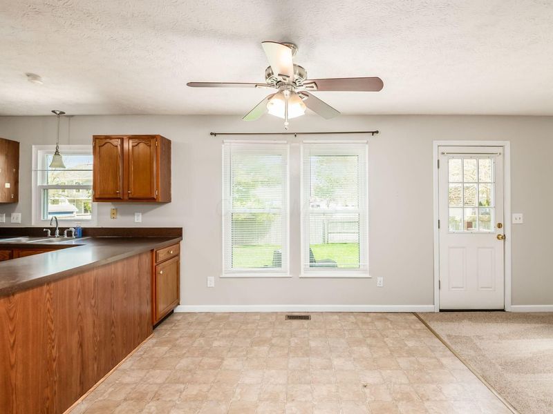6222 Buckeye Parkway, Grove City, OH 43123 Photo 12
