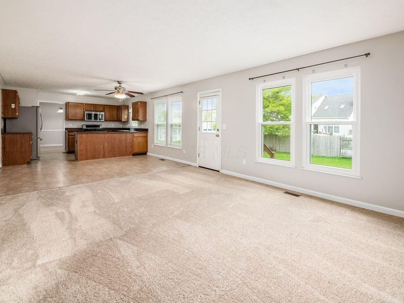 6222 Buckeye Parkway, Grove City, OH 43123 Photo 21