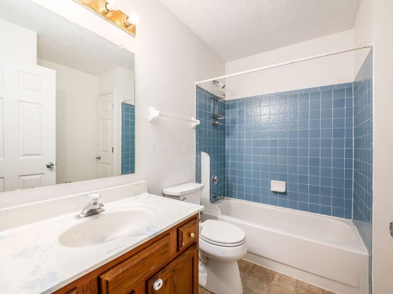 6222 Buckeye Parkway, Grove City, OH 43123 Photo 38