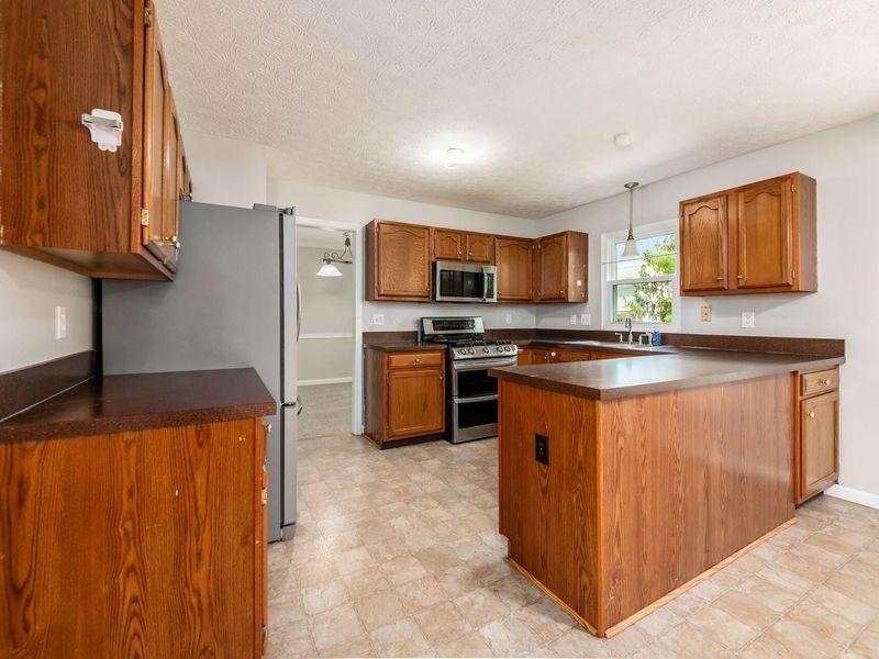 6222 Buckeye Parkway, Grove City, OH 43123 Photo 8